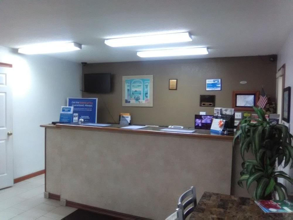 湖市i-75罗德威酒店 莱克城 外观 照片