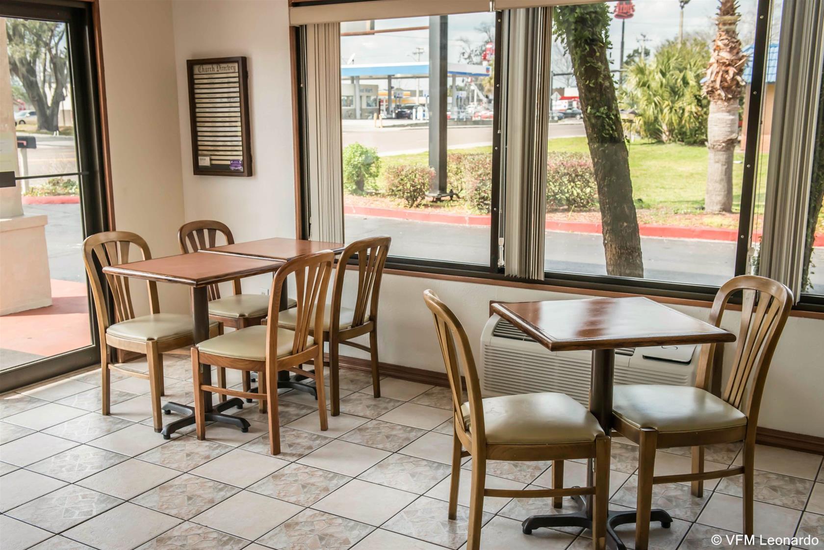 湖市i-75罗德威酒店 莱克城 外观 照片